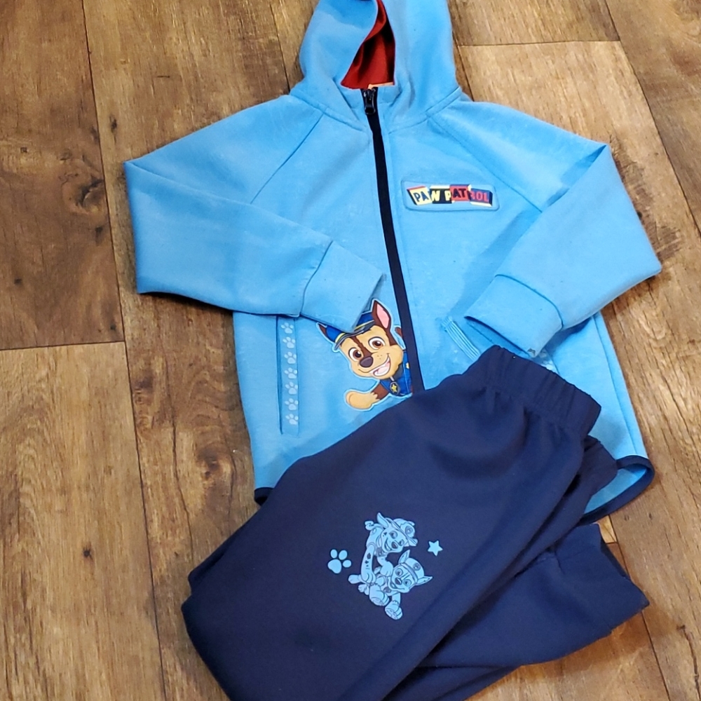 Paw Patrol 2 pc Jogging suit size 5/6
